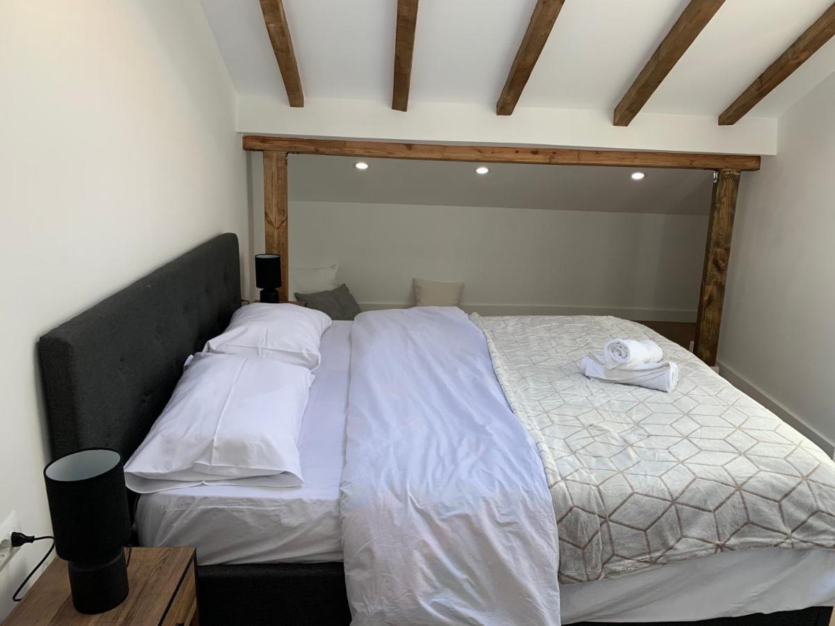 Noah'S Attic - Apartment Hotel In Korce Bagian luar foto